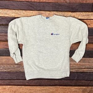 VTG Champion Gray Logo Crewneck 1990s Pullover Stitched Sweatshirt